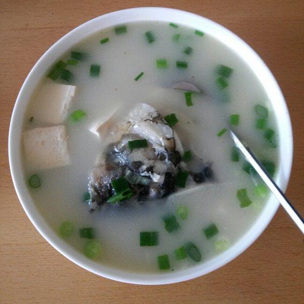 鱼头豆腐汤