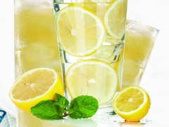 柠檬水减肥又是怎么回事